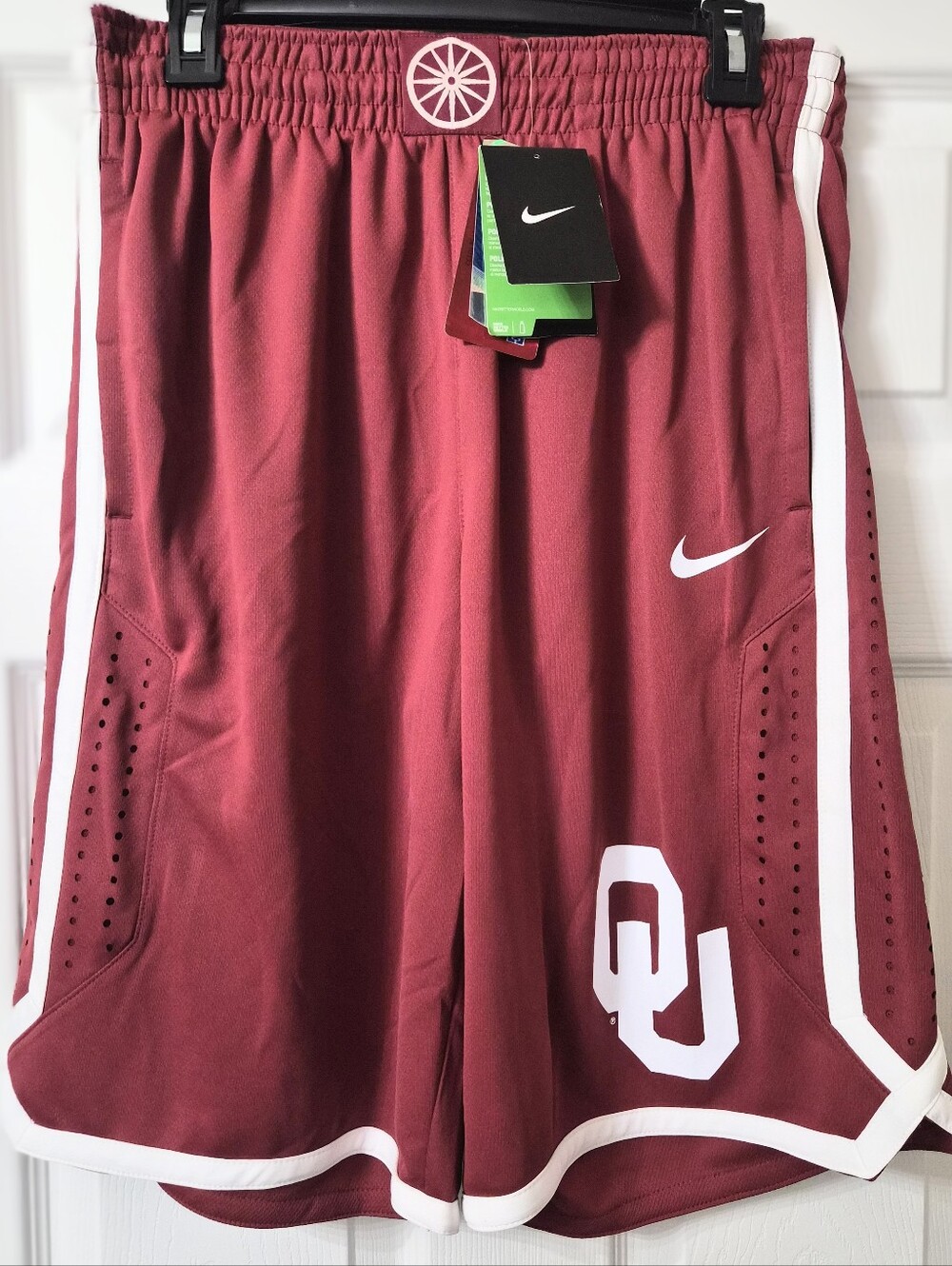 New With Tags Men's Authentic Nike Oklahoma Sooners Dri-fit Shorts Sz. M